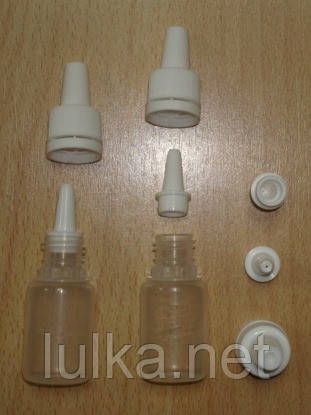 Бутылка пластиковая с дозатором и крышкой 10мл Бутылка пластиковая с дозатором и крышкой 10мл